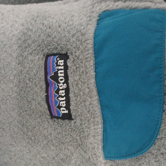 Patagonia Gray and Blue Fleece Pullover, small size, pre-owned excellent conditi - Picture 5 of 6